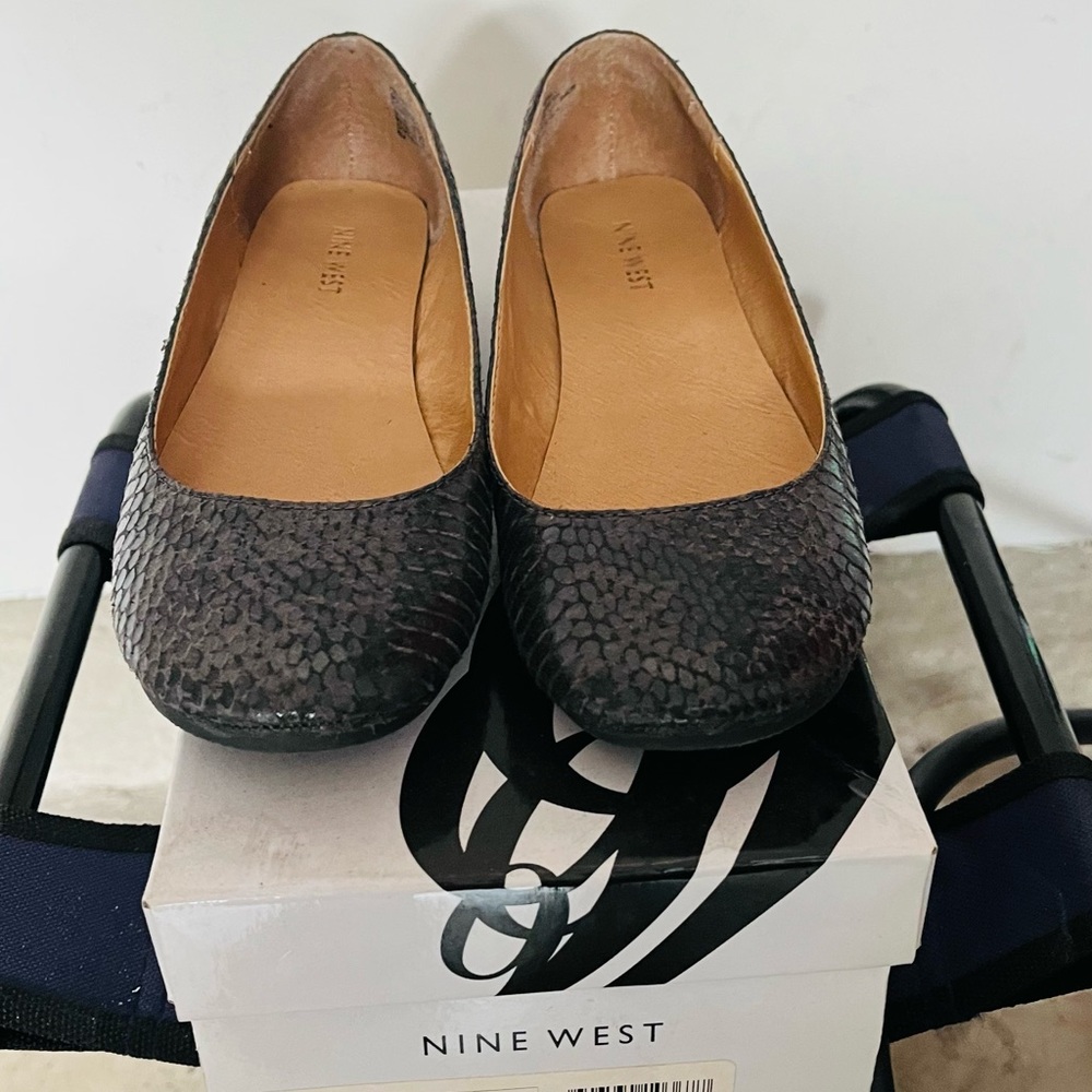 Nine West Flats, Size 6
